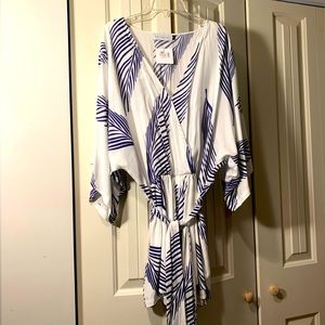 Kimono sleeve short romper